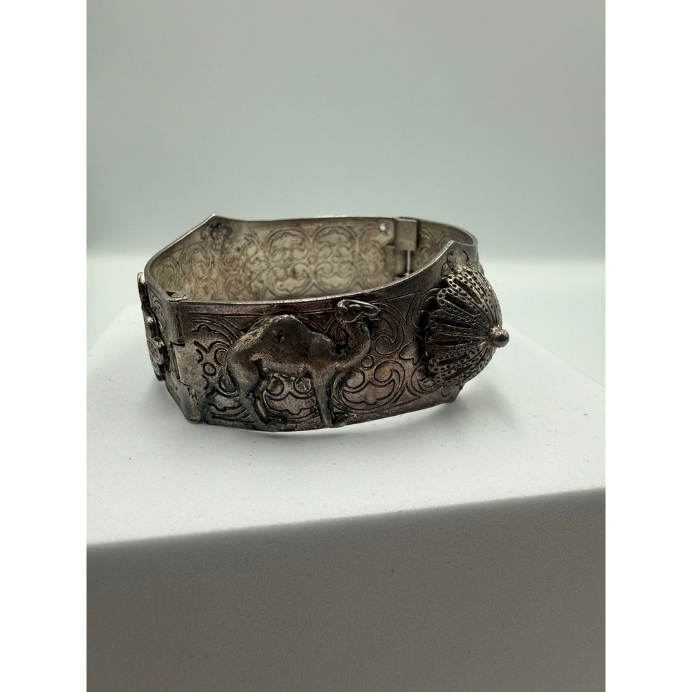 Vintage Middle Eastern Camel Hamsa Silver Tone Hinged Cuff Bracelet Bangle